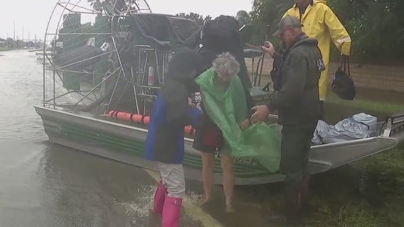 Hurricane Ian floods Kissimmee roads, neighborhoods