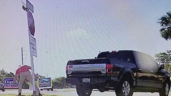 Florida mayoral candidate accused of stealing opponent's campaign signs