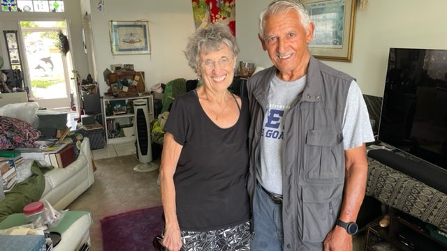 Couple FOX 35 News crew met during Ian rescue shows us flood damage to home