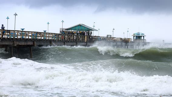 How strong were Hurricane Nicole's wind gusts in Orlando and across Central Florida?