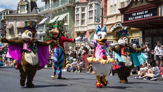 Disney World, union reach tentative deal for minimum wage increase