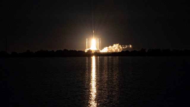 SpaceX successfully launches Falcon 9 from Florida Coast carrying Starlink satellites