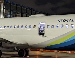 OR-PLANE-DOOR-BLOWOUT-sm.jpg
