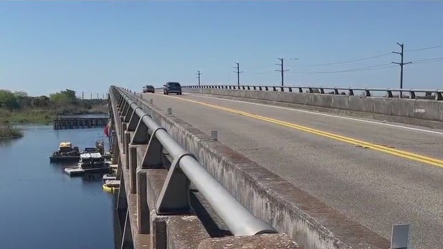 Man in airboat shoots at construction crews working on bridge, workers say
