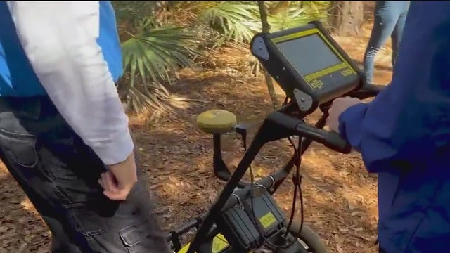 Inside the Lab Part 3: UF researchers study decomposition, hidden graves to help crack criminal cases